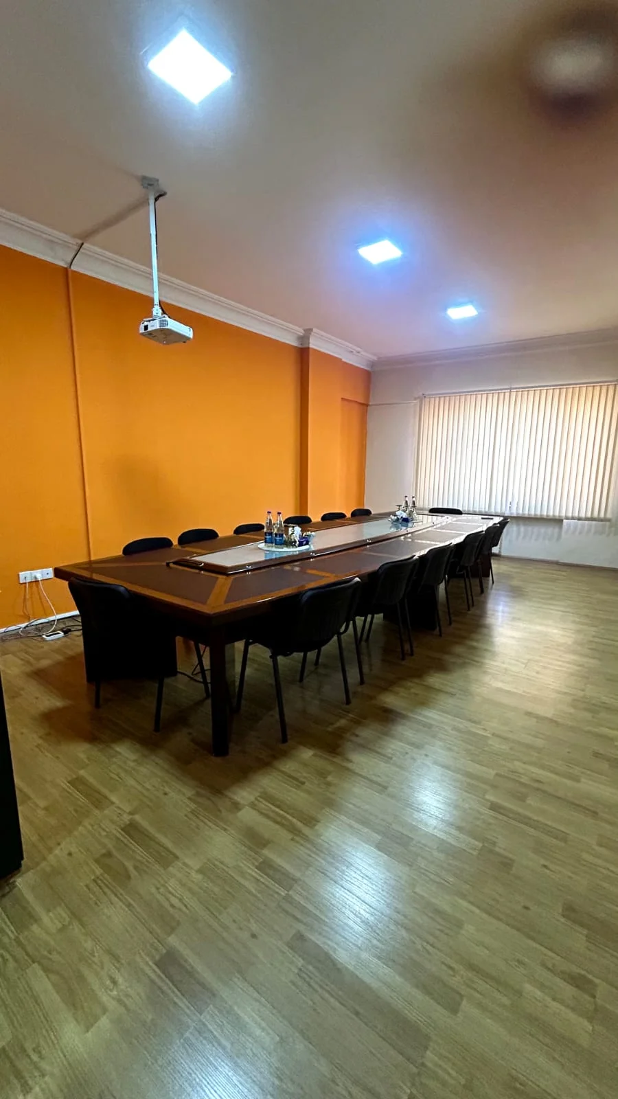 Kiralık 10 odalı Ofis 635 m² Nəsimi ilçesi – şəkil 6