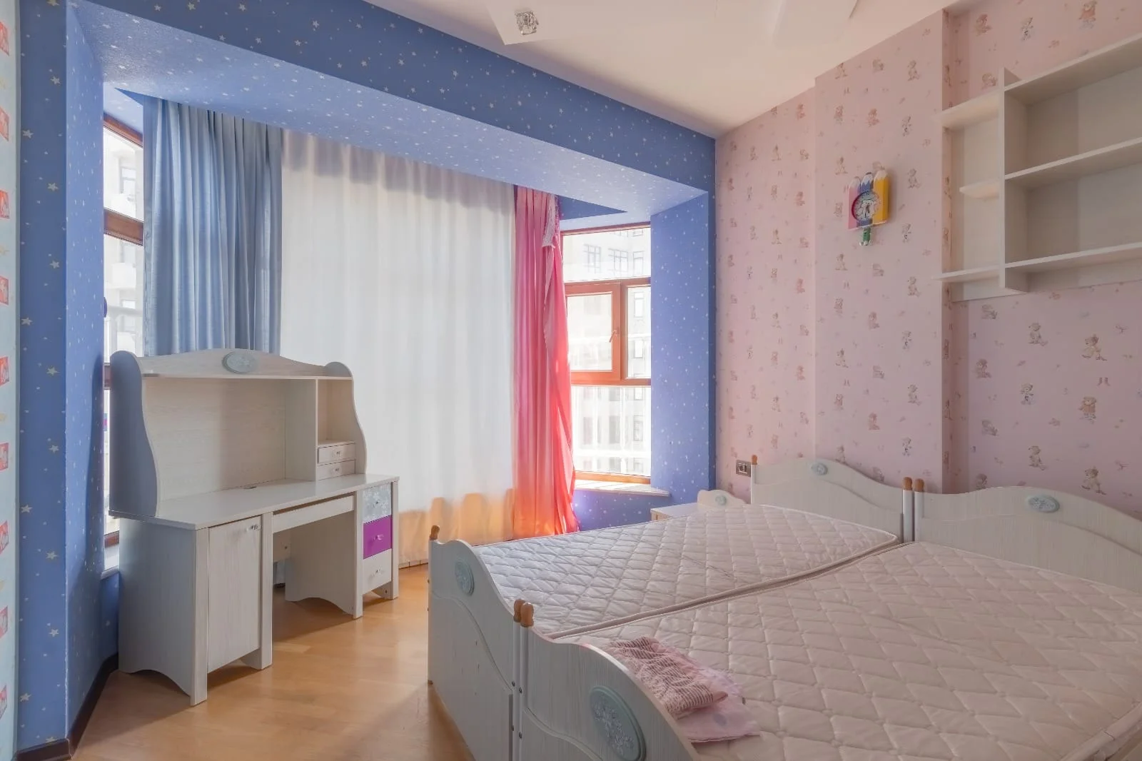 Kirayə 3 otaqlı Mənzil 135 m² Yasamal r.