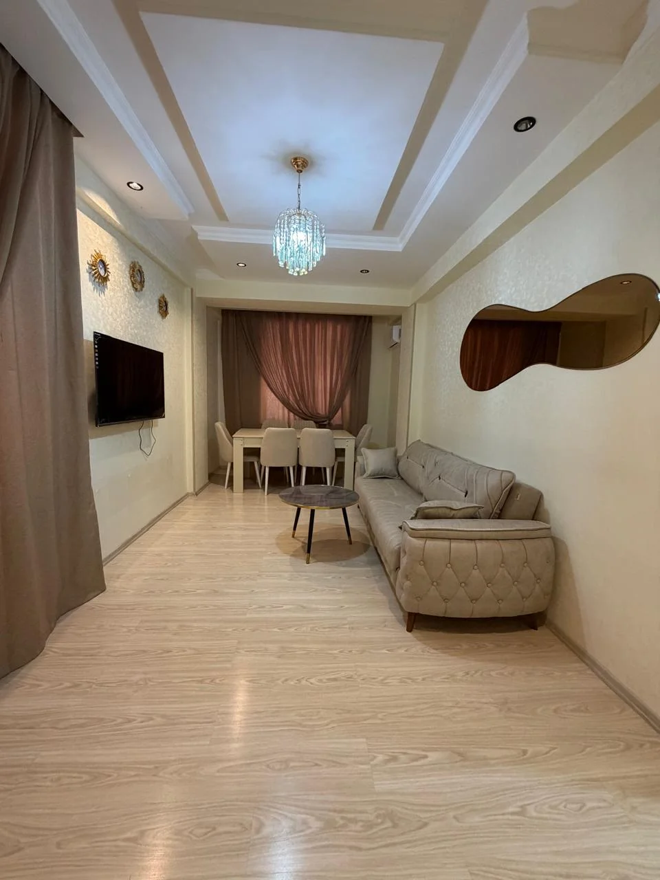 Kirayə 3 otaqlı Mənzil 130 m² Yasamal r. Yeni Yasamal q. – şəkil 1