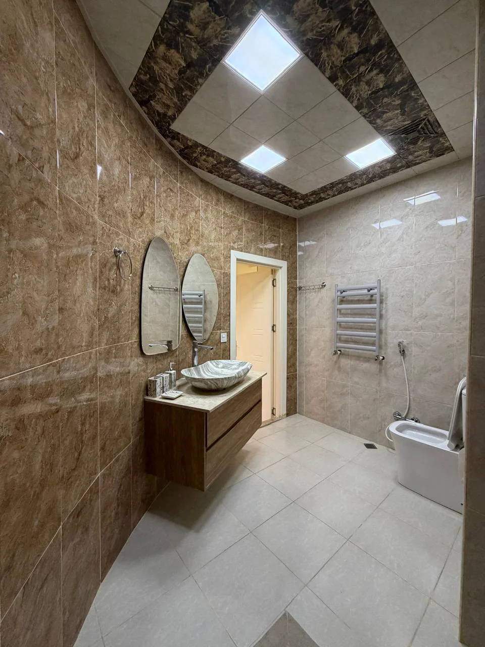 Kirayə 3 otaqlı Mənzil 130 m² Yasamal r. Yeni Yasamal q. – şəkil 11