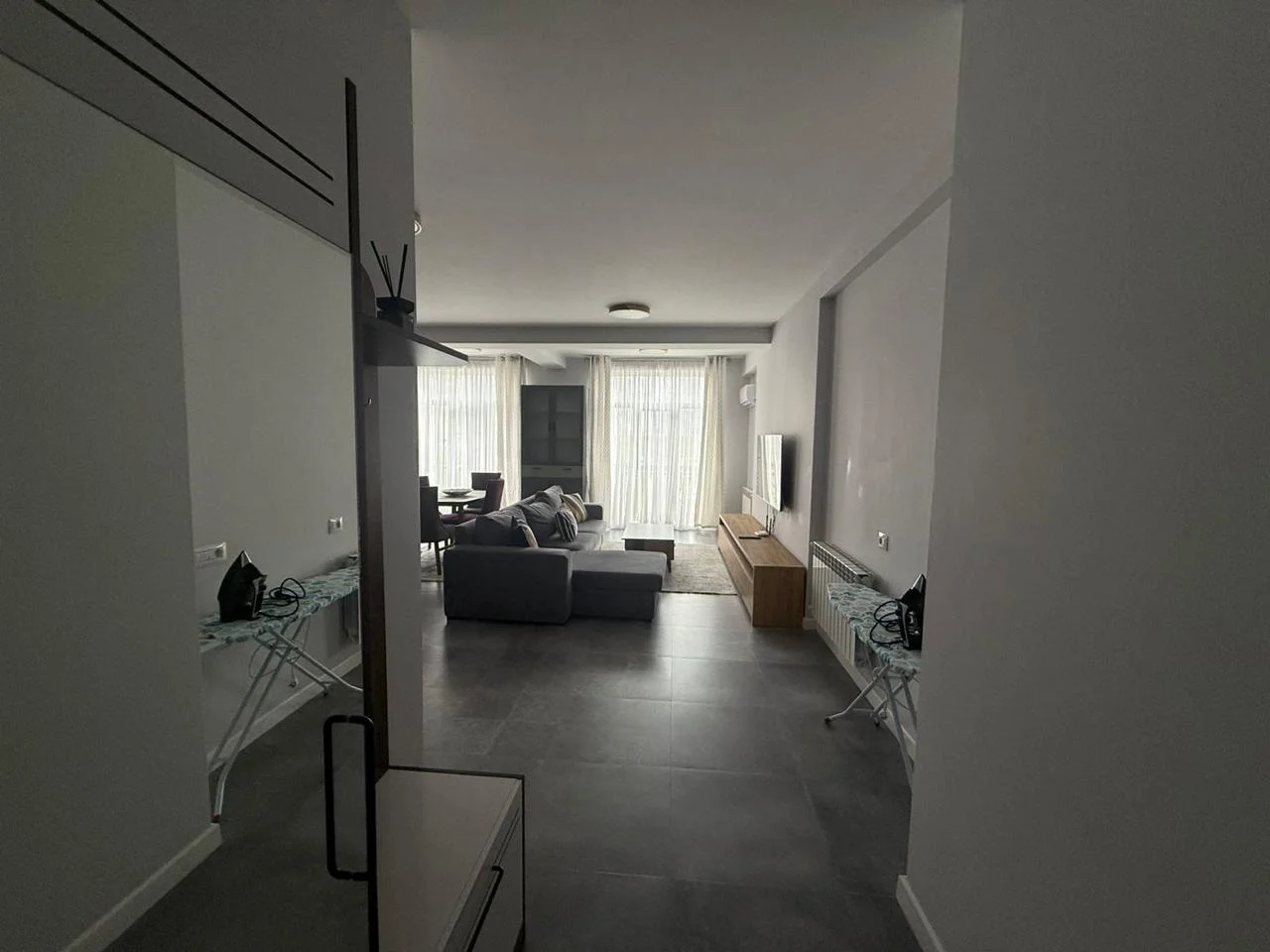 Kirayə 3 otaqlı Mənzil 100 m² Səbail r. – şəkil 2