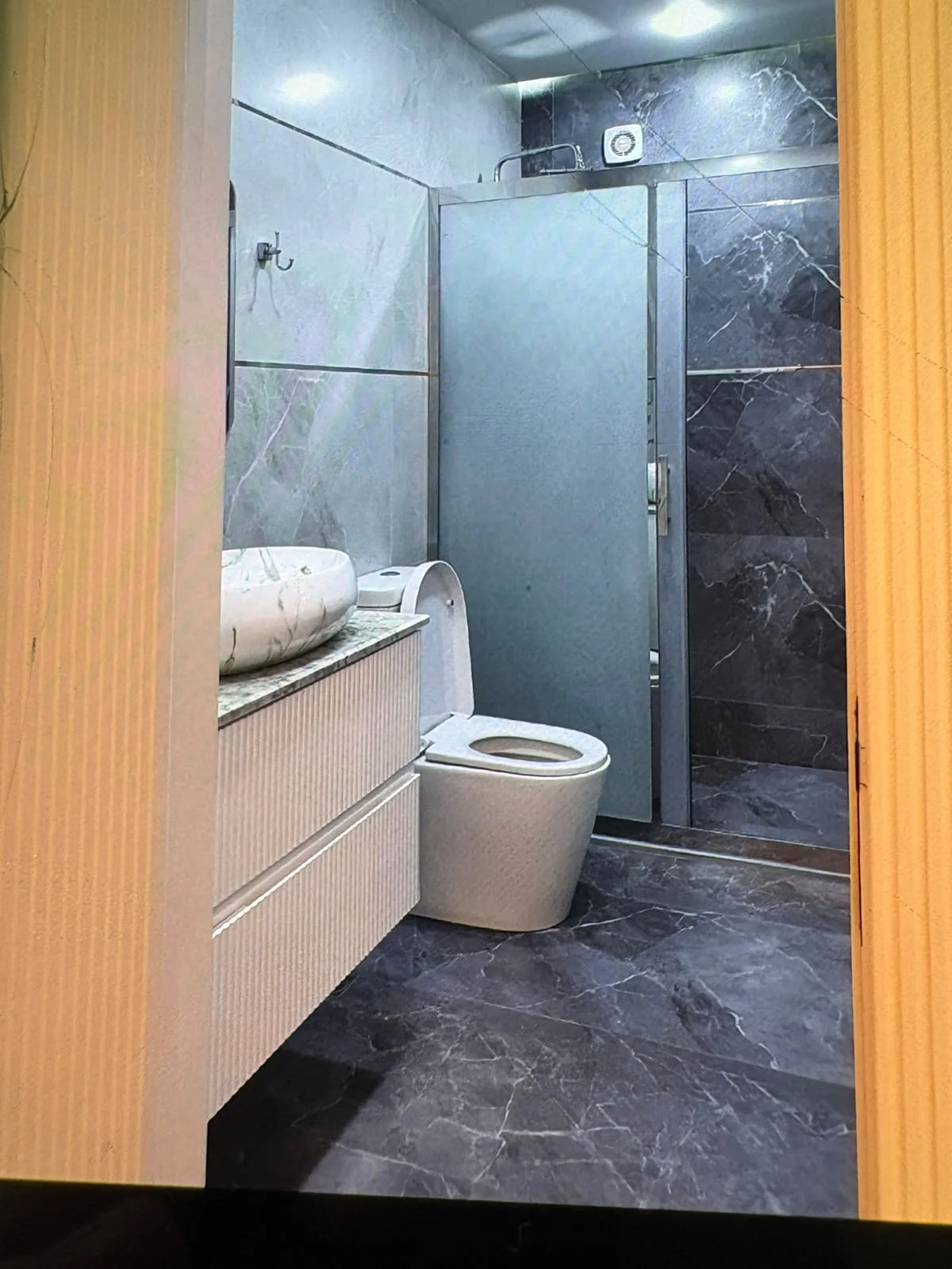 Kirayə 2 otaqlı Mənzil 88 m² Yasamal r. Nizami m. – şəkil 6