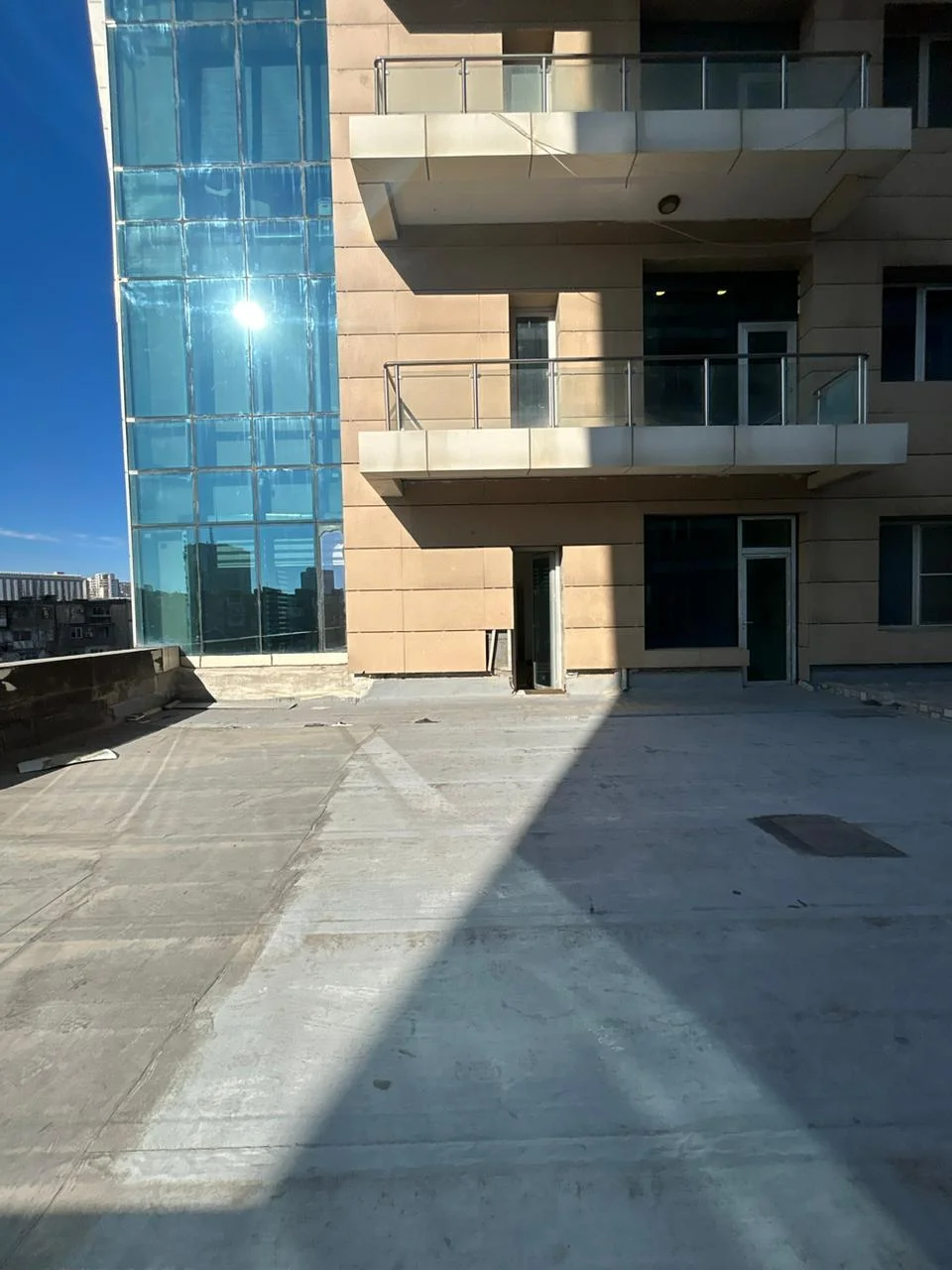 Kiralık 3 odalı Ofis 116 m² Yasamal ilçesi Elmlər Akademiyası metro – şəkil 18