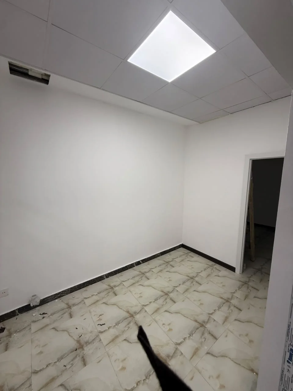 Kirayə 6 otaqlı Ofis 140 m² Nəsimi r. 28 May m. – şəkil 4