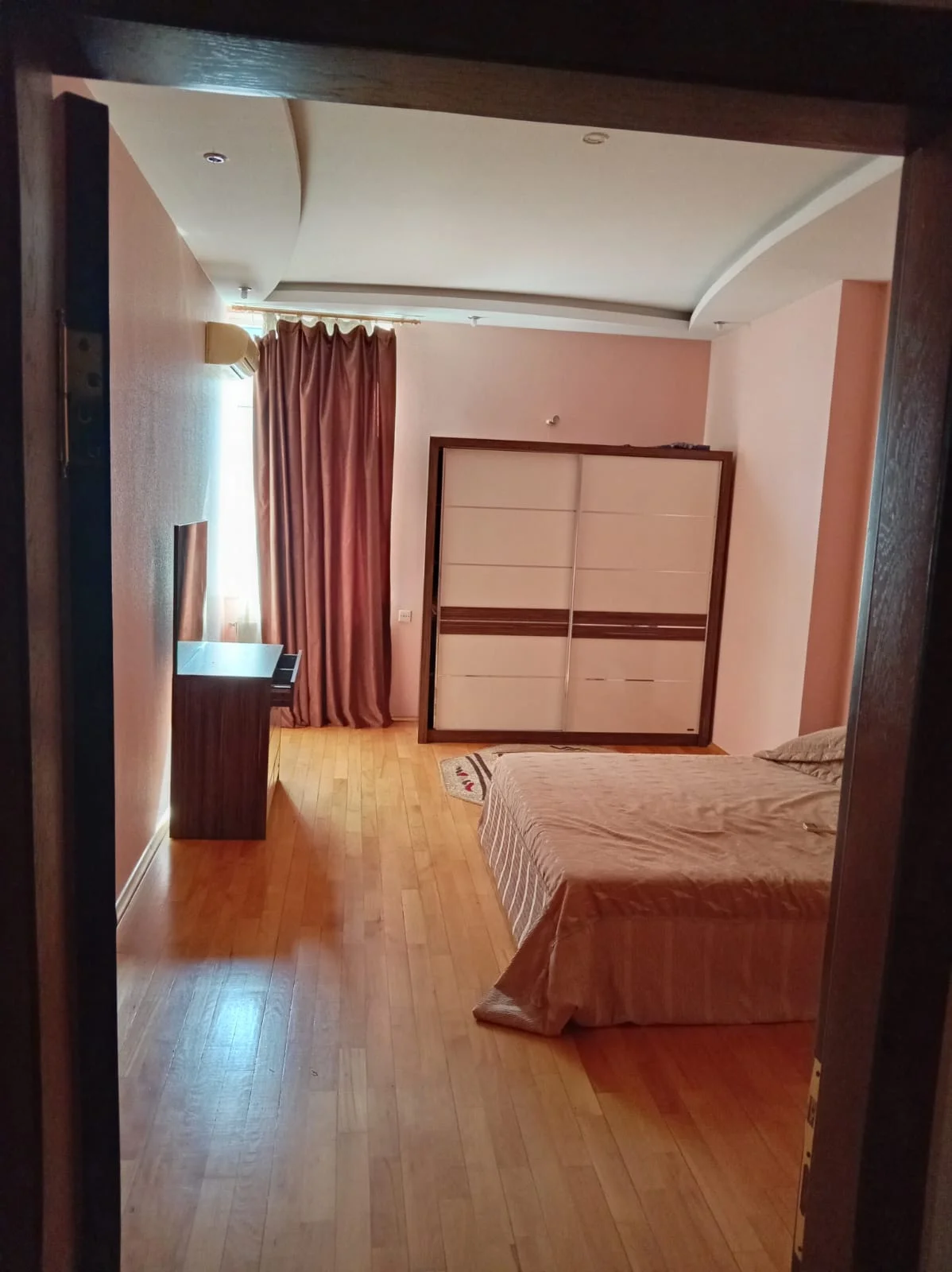Kirayə 3 otaqlı Mənzil 120 m² Nəsimi r. 28 May m. – şəkil 4