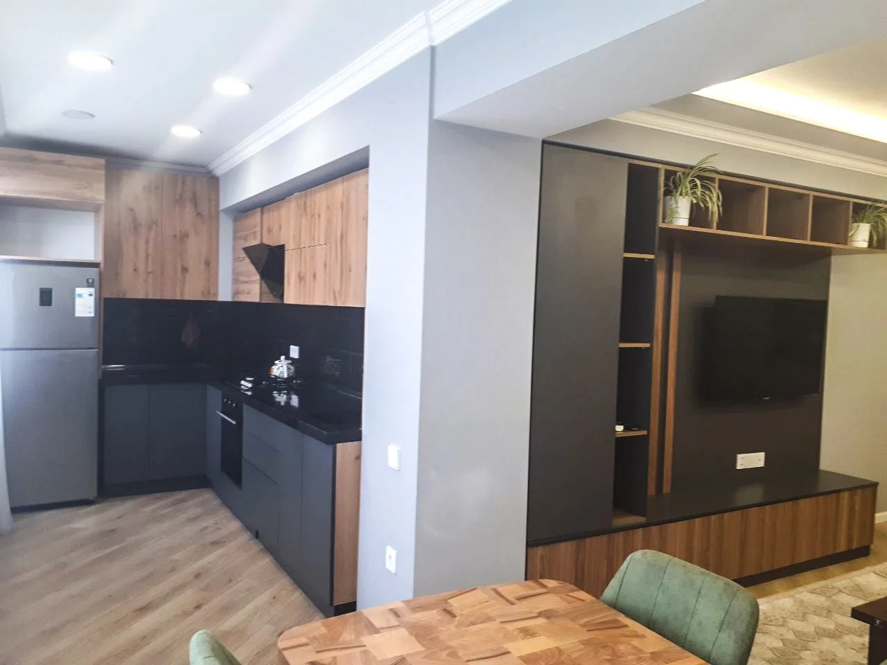 Kirayə 2 otaqlı Mənzil 75 m² Səbail r.