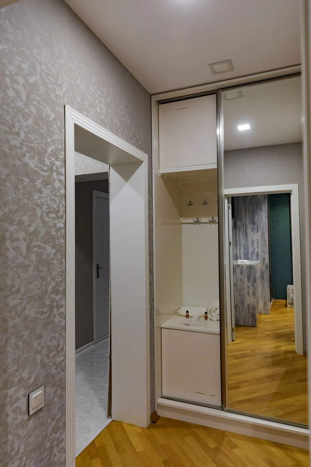 Kirayə 4 otaqlı Mənzil 100 m² Nəsimi r.