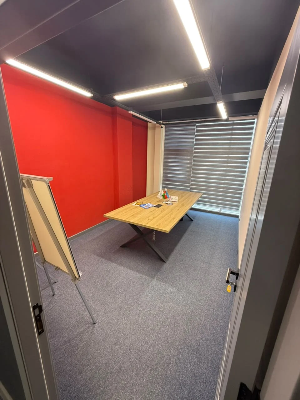 Kirayə 13 otaqlı Ofis 530 m² Nəsimi r. 28 May m. – şəkil 16