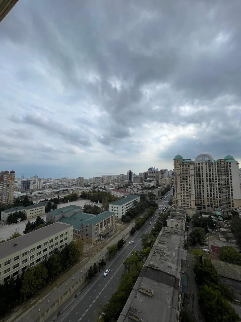 Kirayə 2 otaqlı Mənzil 95 m² Yasamal r. Elmlər Akademiyası m. – şəkil 17