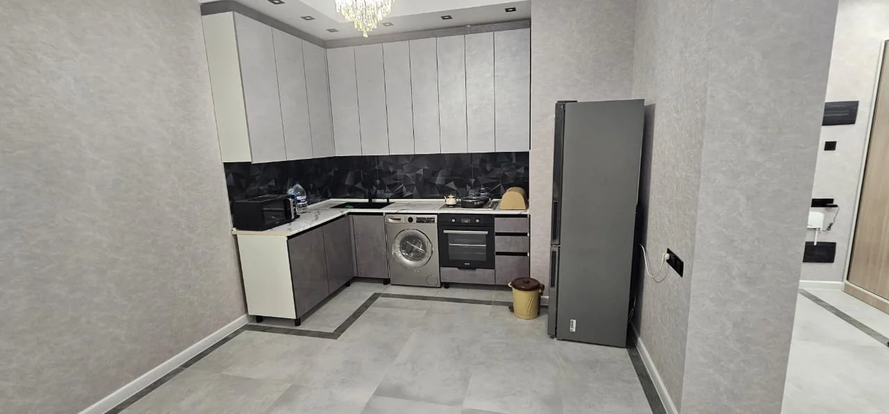 Kirayə 2 otaqlı Mənzil 65 m² Xətai r.