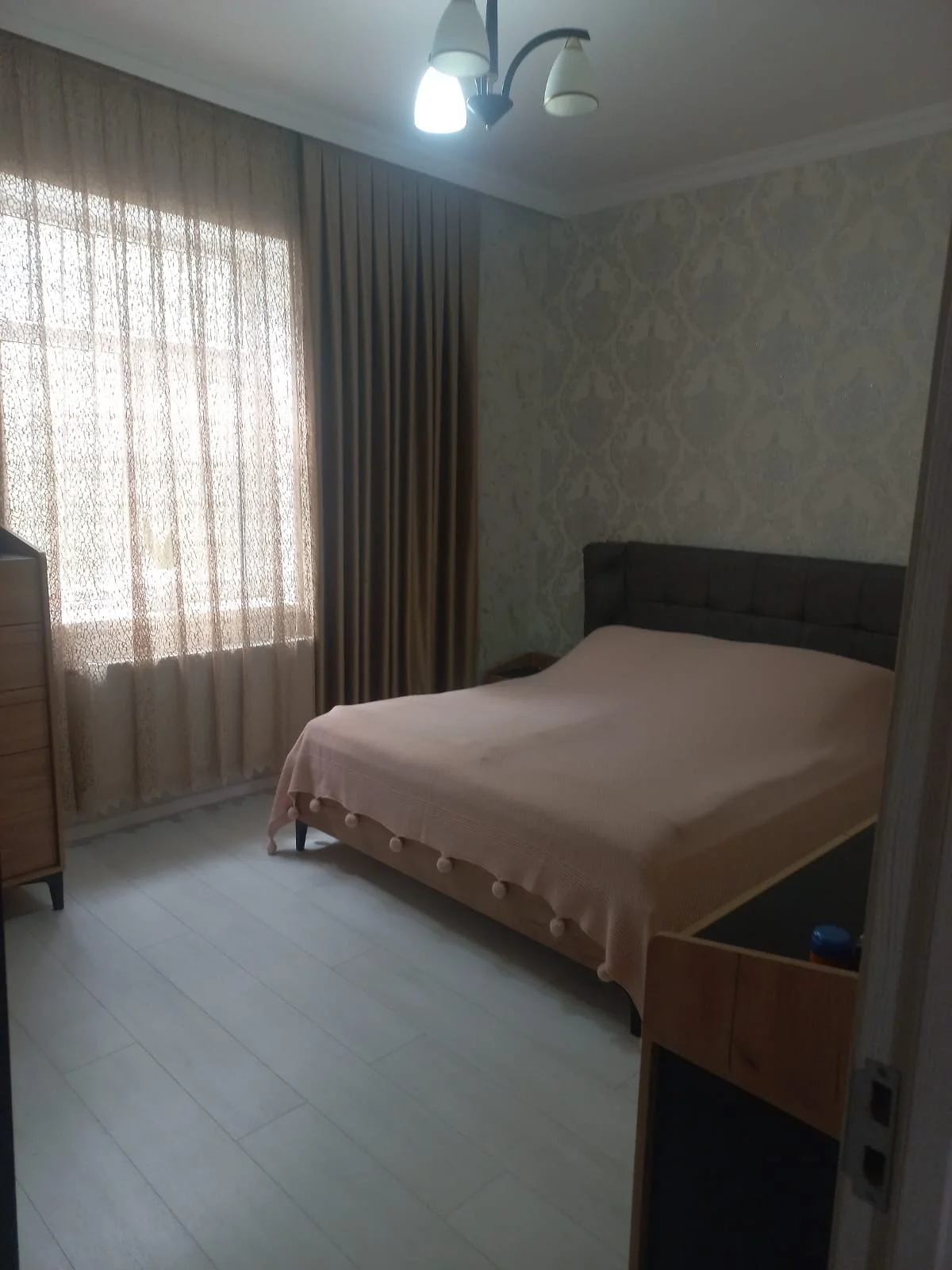 Hazır əşyalı yeni tikili həyət evi