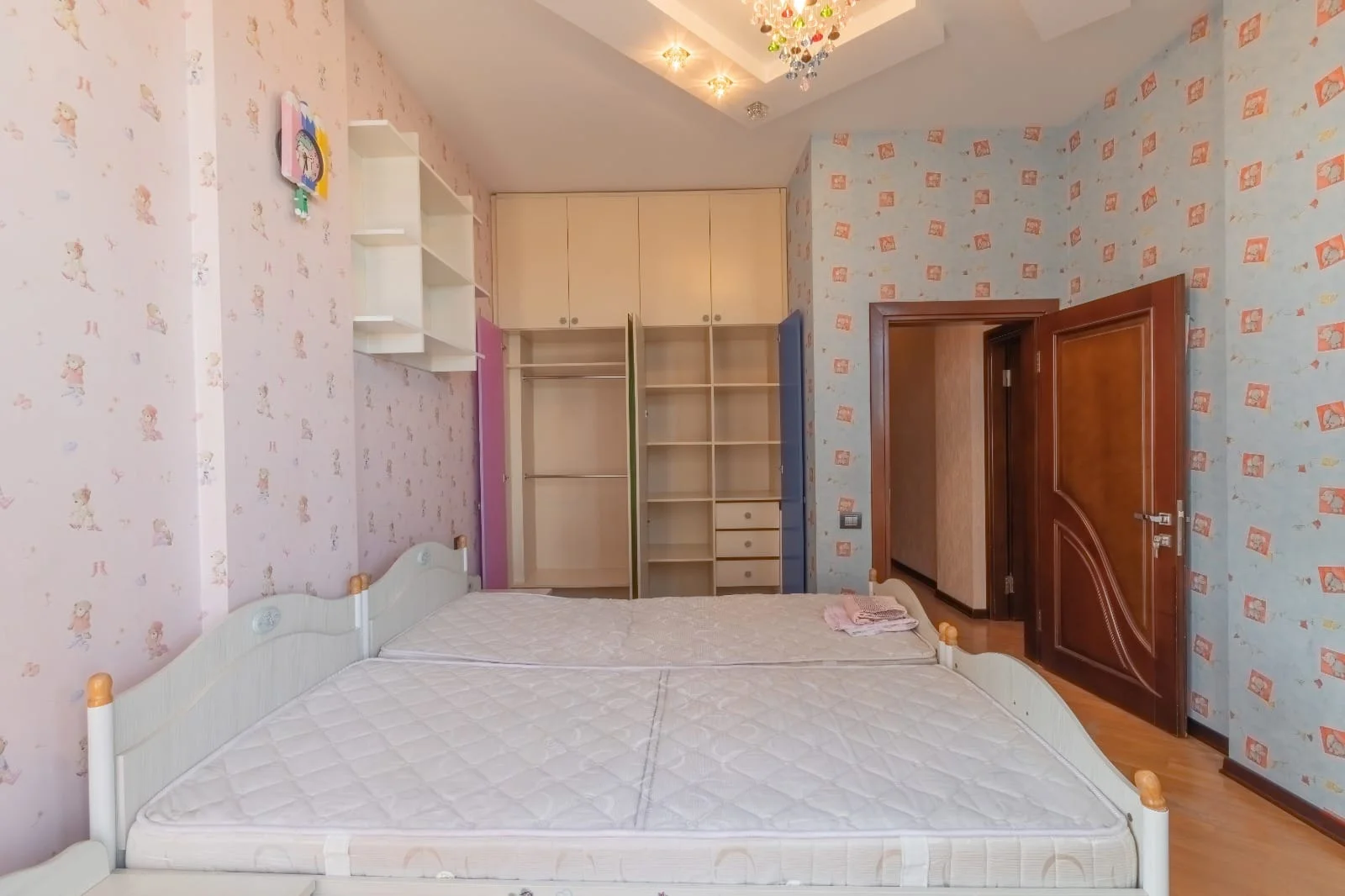 Kirayə 3 otaqlı Mənzil 135 m² Yasamal r.