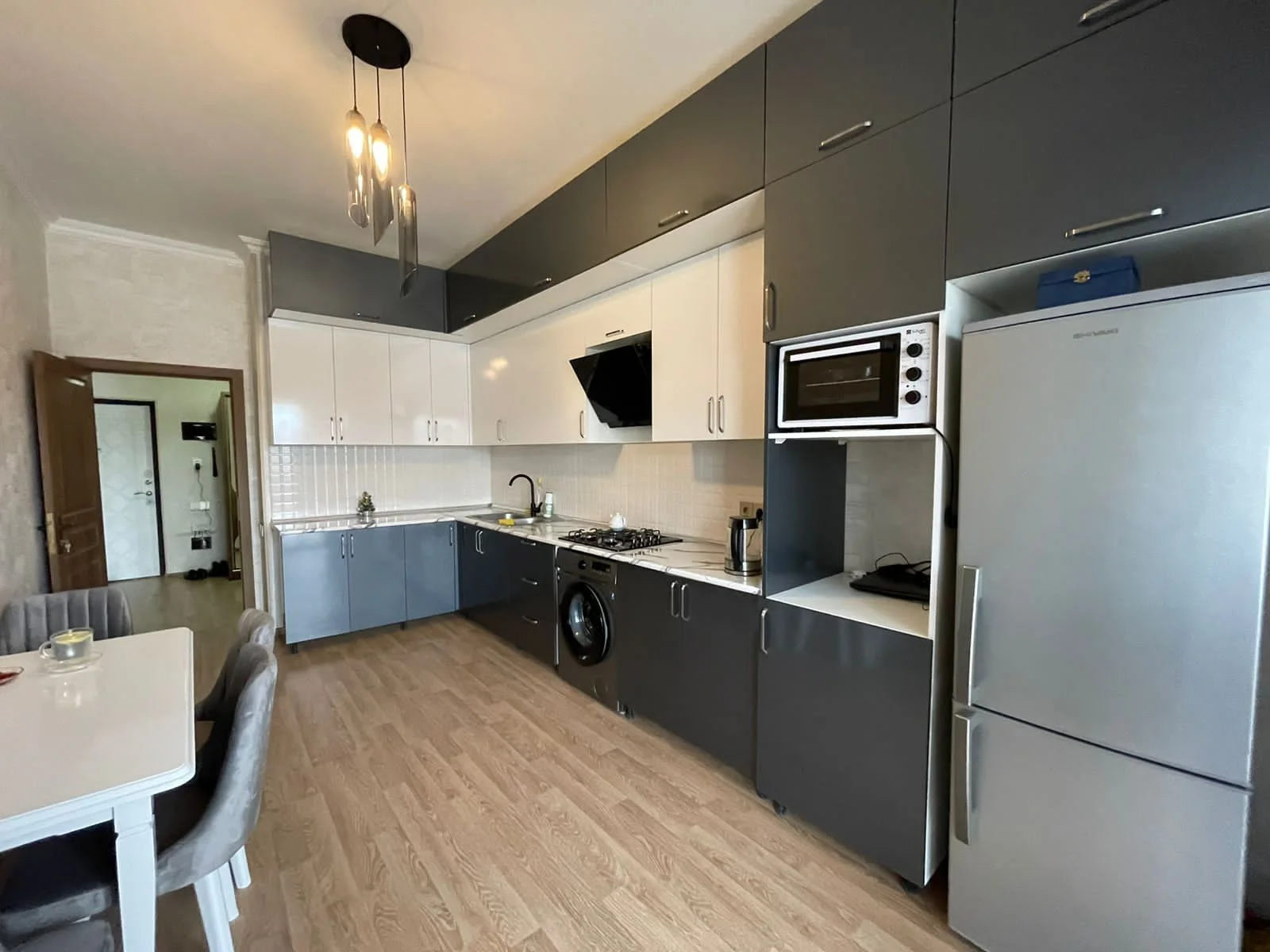 Kirayə 3 otaqlı Mənzil 120 m² Nəsimi r.