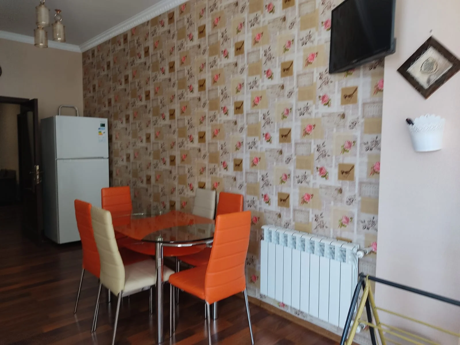 Kirayə 3 otaqlı Mənzil 120 m² Xətai r.