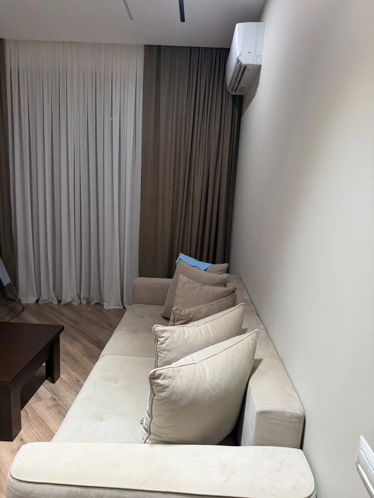 Kirayə 2 otaqlı Mənzil 75 m² Nərimanov r.