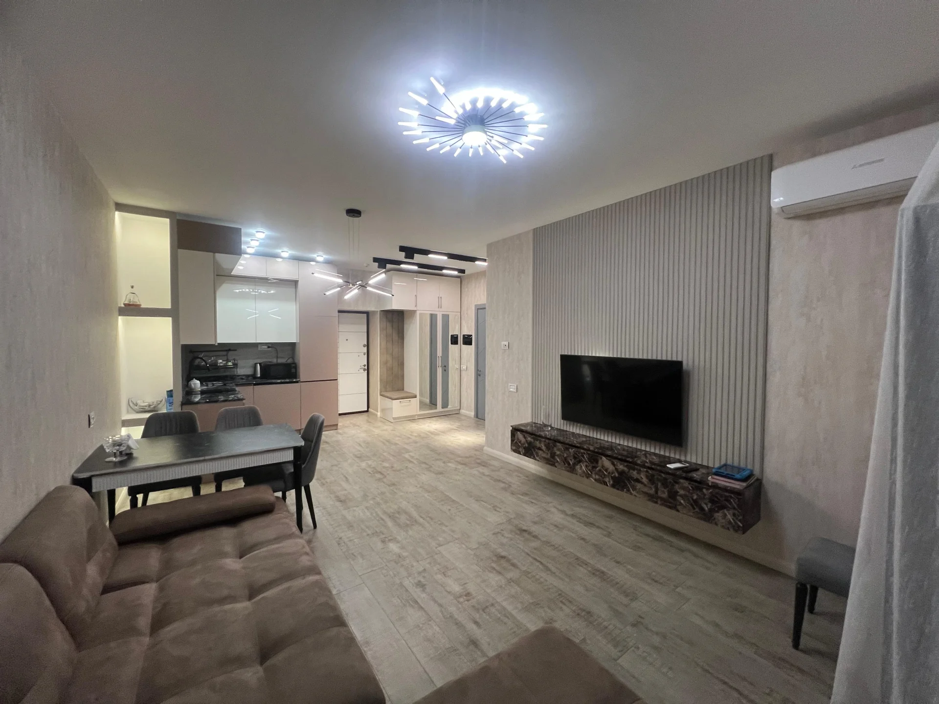 Kirayə 2 otaqlı Mənzil 66 m² Nəsimi r. 8 Noyabr m. – şəkil 2