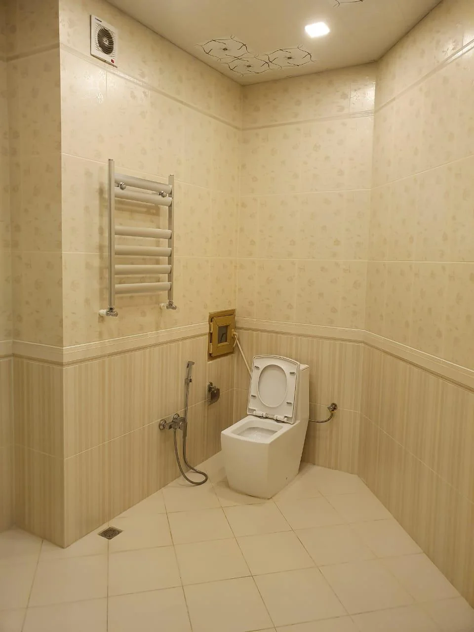 Kirayə 3 otaqlı Mənzil 288 m² Nəsimi r.