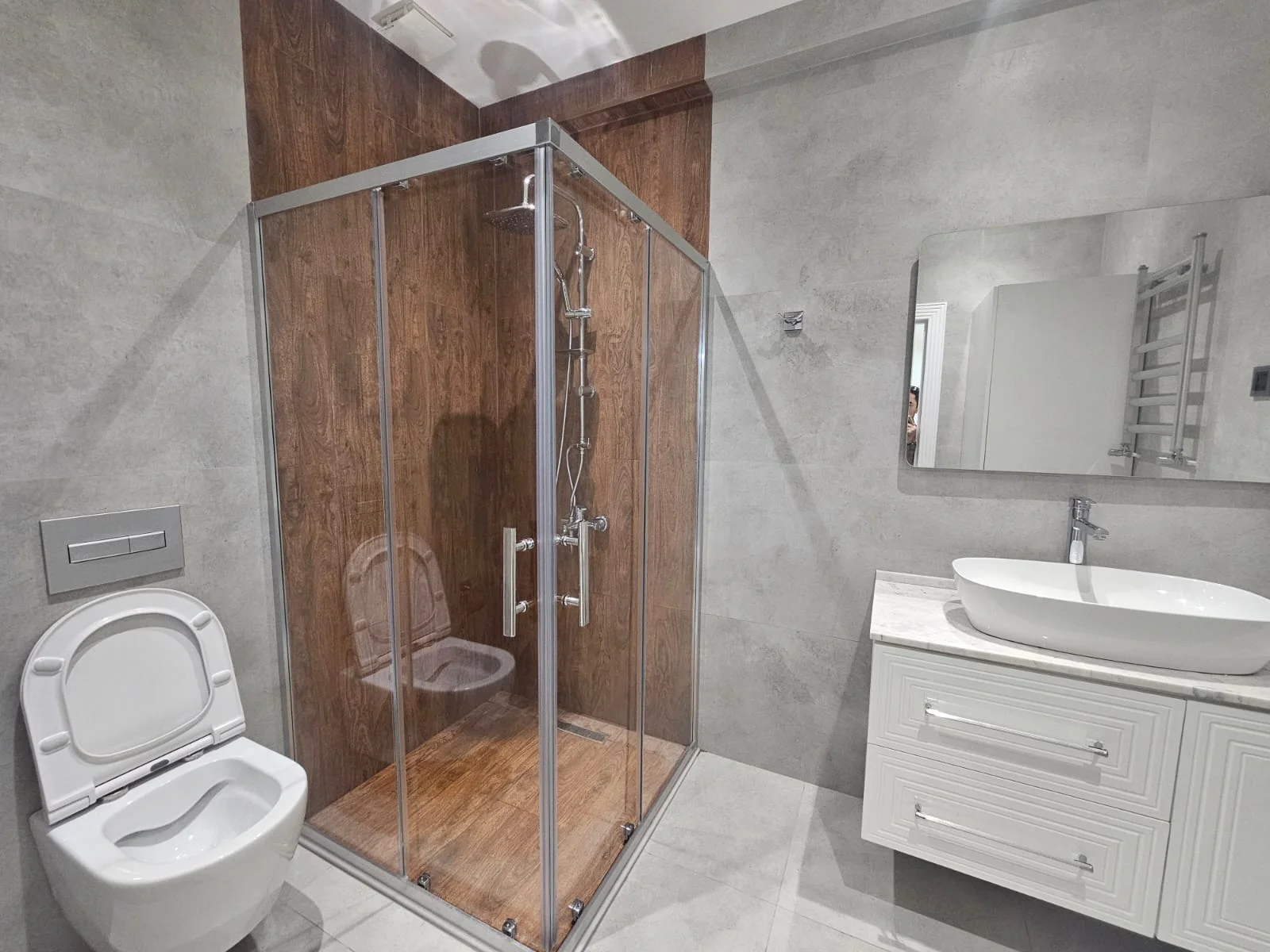 Kirayə 2 otaqlı Mənzil 80 m² Xətai r.
