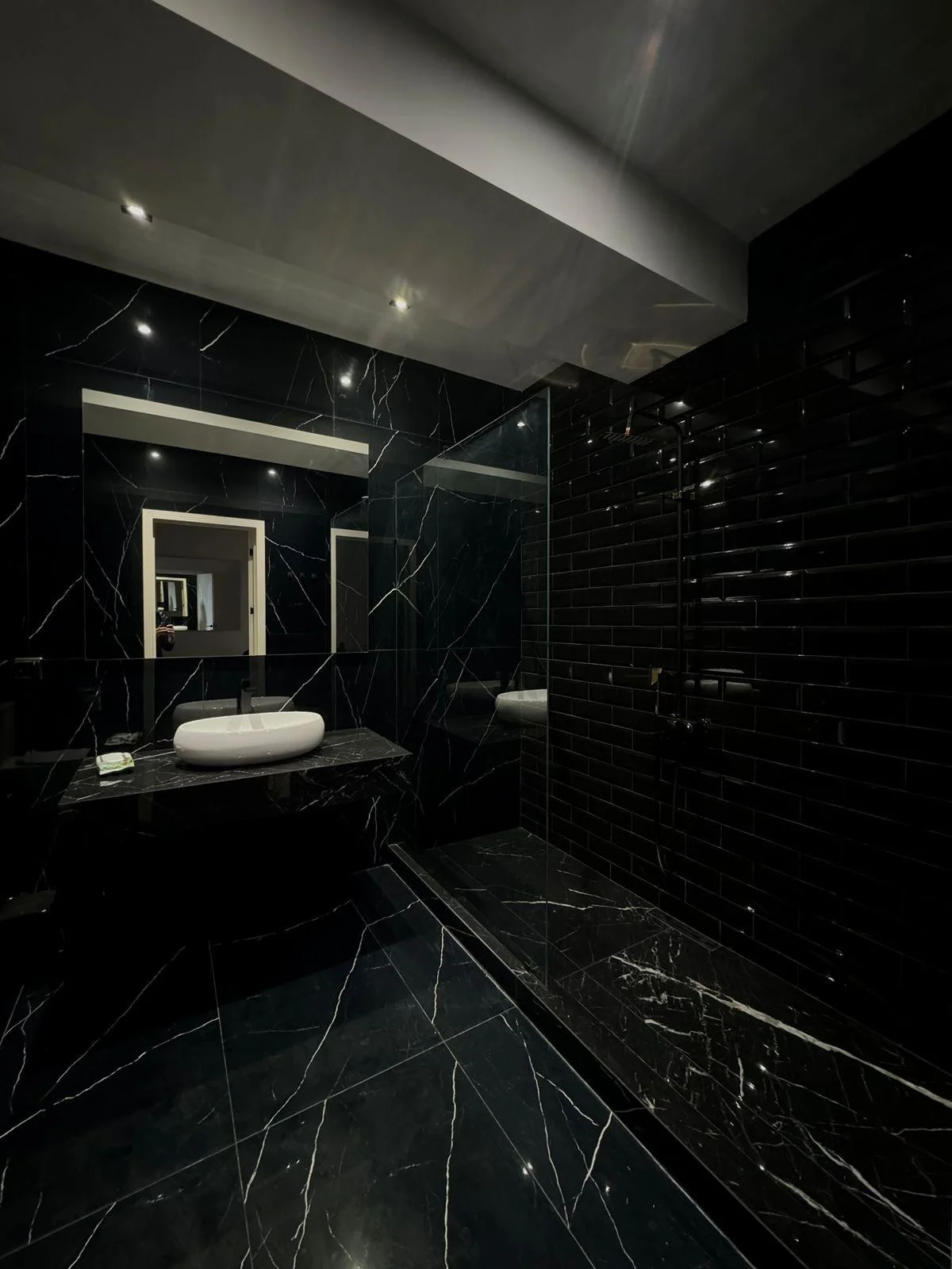 Kirayə 2 otaqlı Mənzil 100 m² Nəsimi r. – şəkil 13