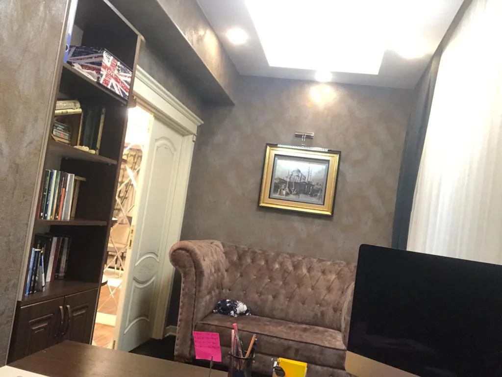 Kirayə 4 otaqlı Mənzil 190 m² Xətai r.