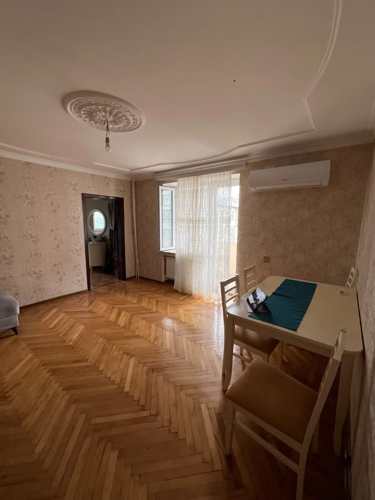 Kirayə 3 otaqlı Mənzil 70 m² Nəsimi r.