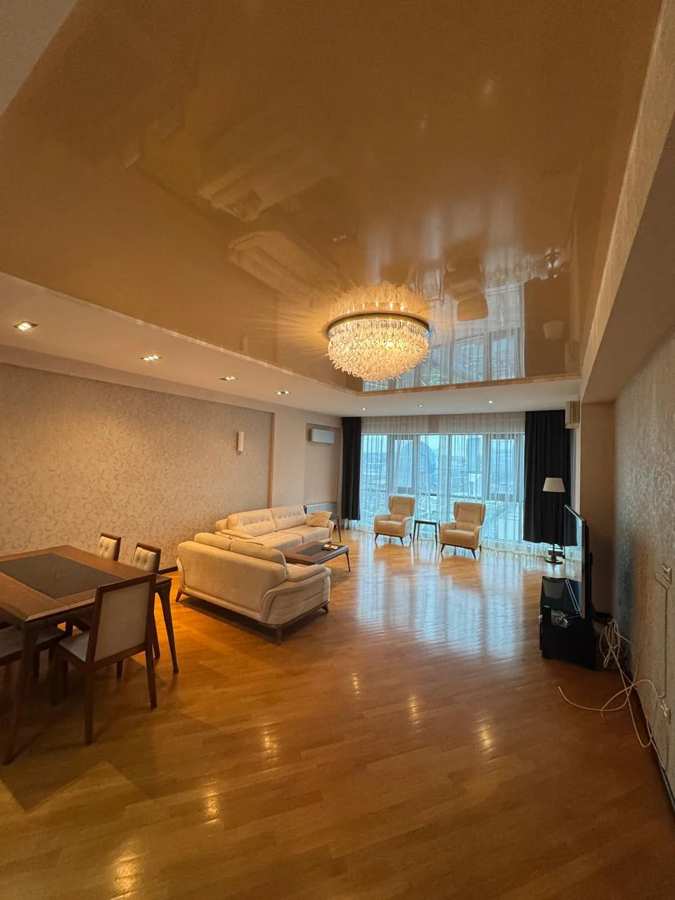 Kirayə 3 otaqlı Mənzil 250 m² Yasamal r. Elmlər Akademiyası m. – şəkil 4