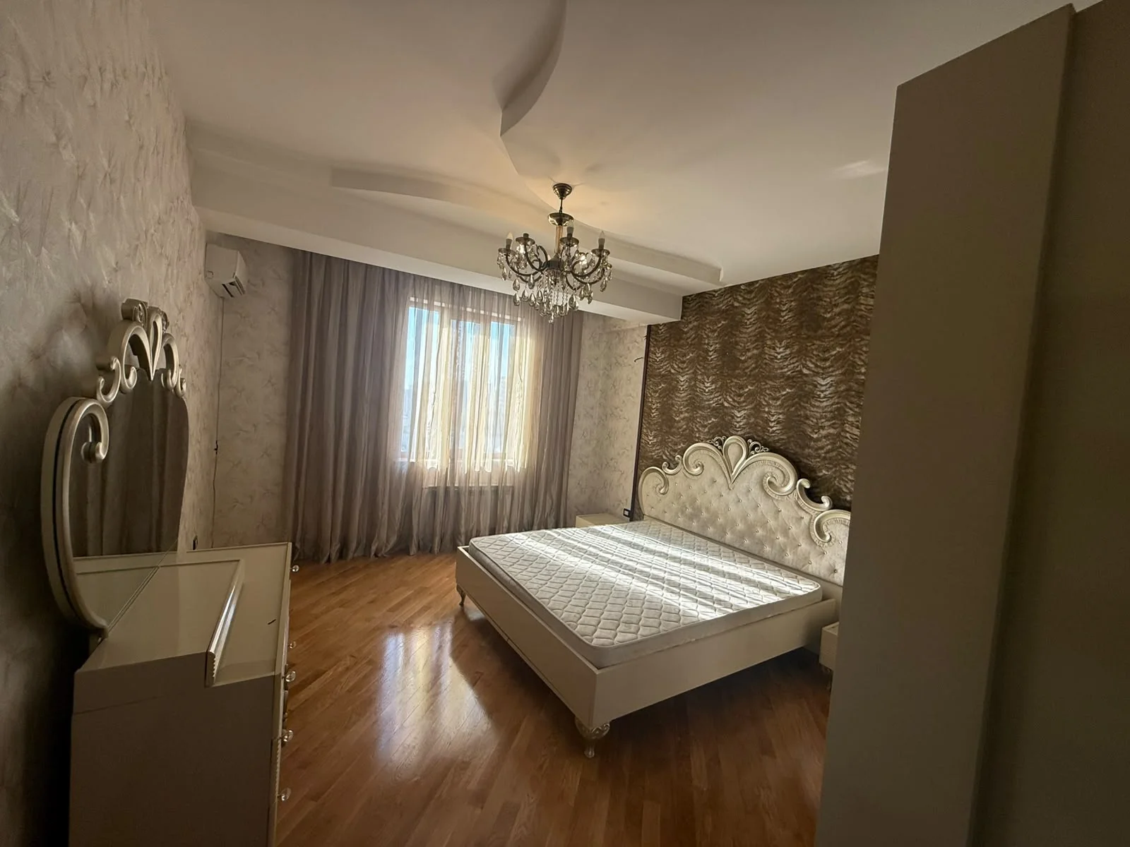 Kirayə 3 otaqlı Mənzil 130 m² Nərimanov r. Nərimanov m. – şəkil 9