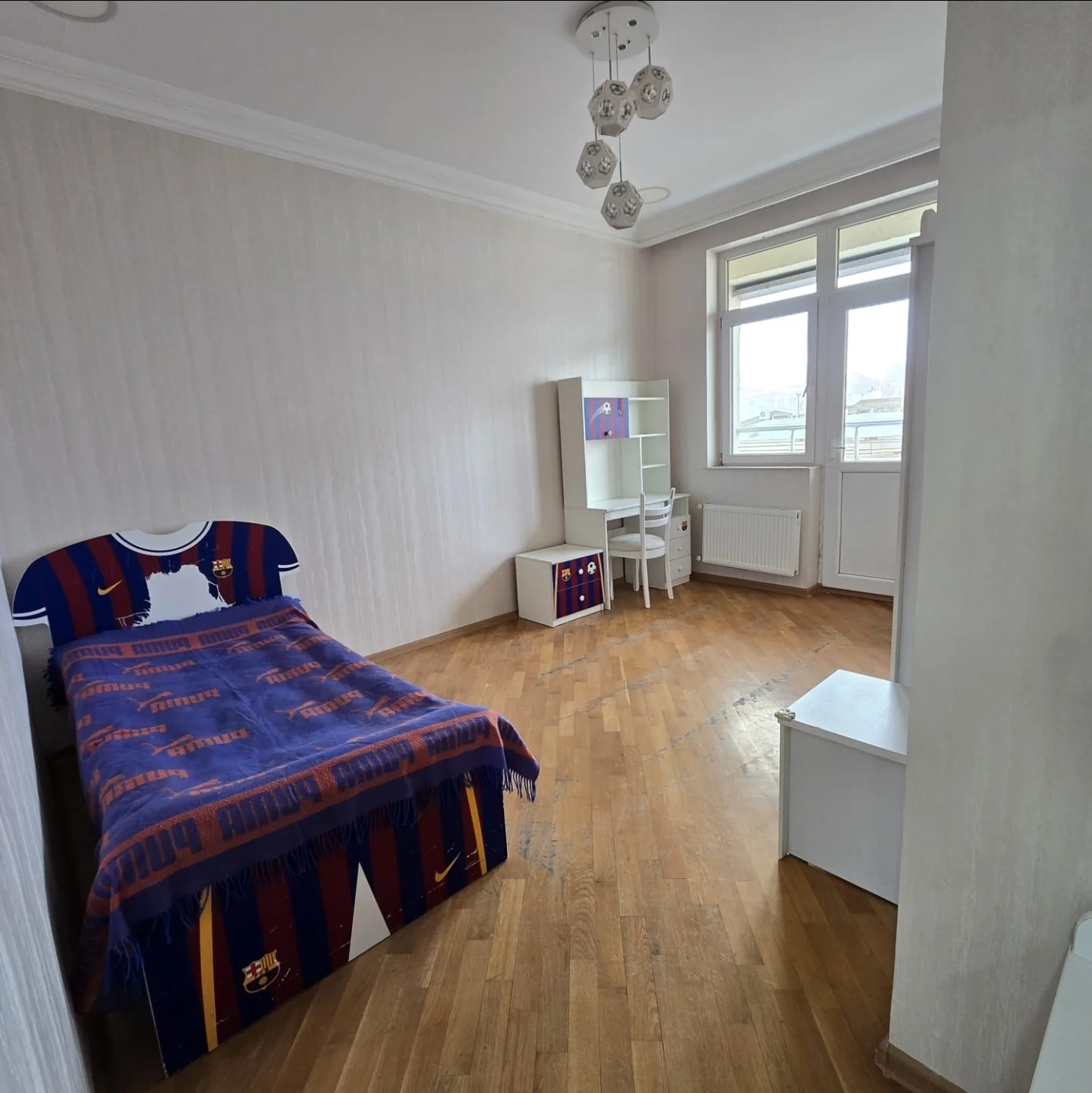 Satılır 3 otaqlı Mənzil 120 m² Xətai r.