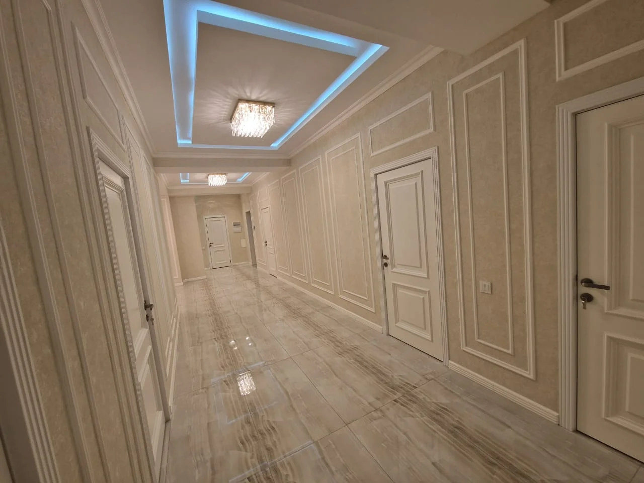 Kirayə 5 otaqlı Mənzil 200 m² Xətai r.