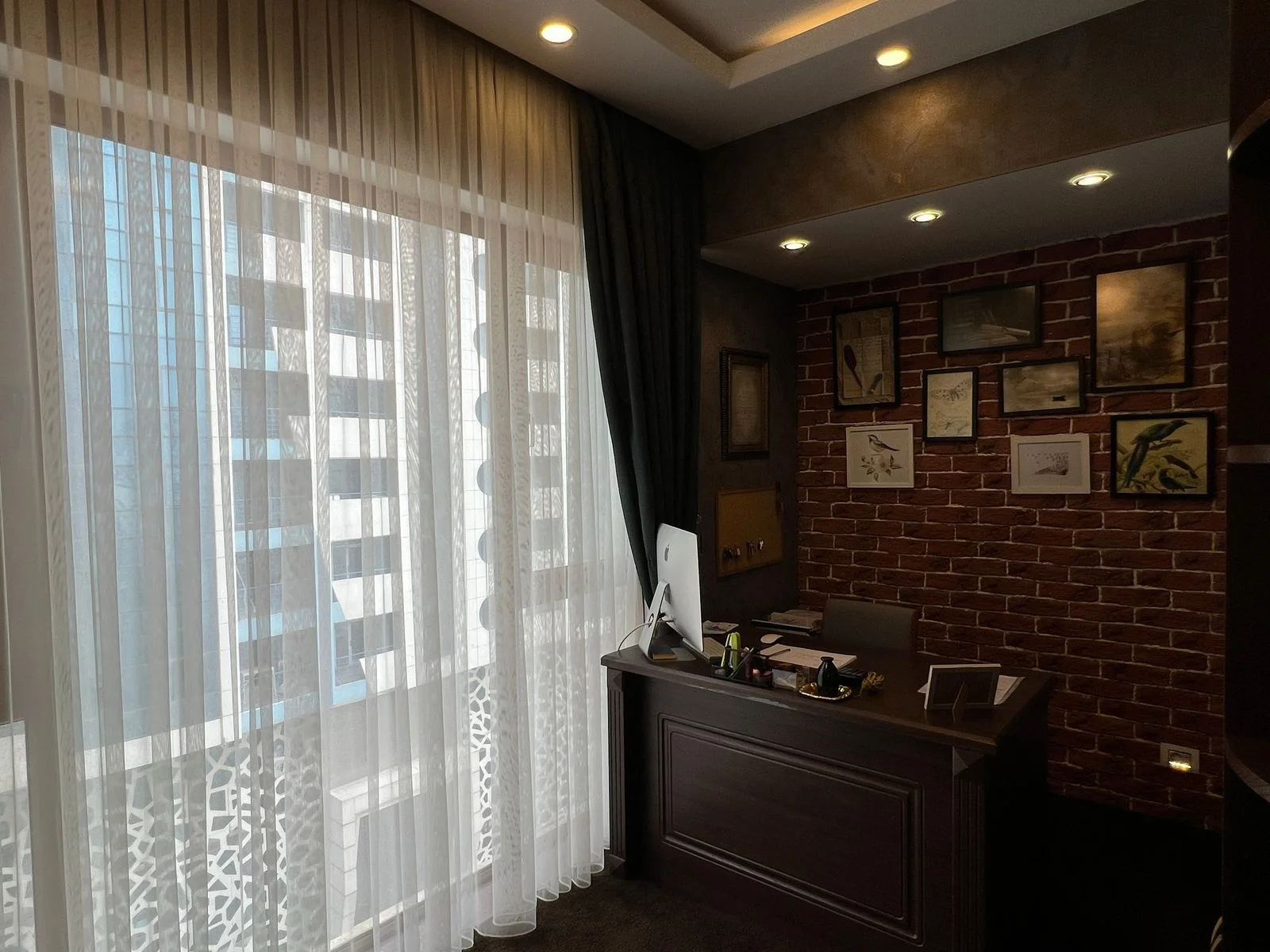 Kirayə 4 otaqlı Mənzil 190 m² Xətai r.