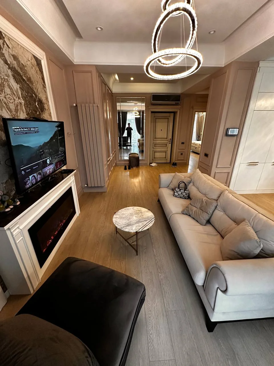 Kirayə 2 otaqlı Mənzil 85 m² Xətai r.
