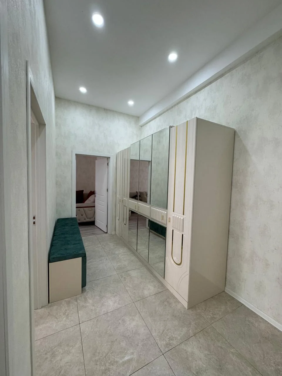 Kirayə 2 otaqlı Mənzil 70 m² Nərimanov r.