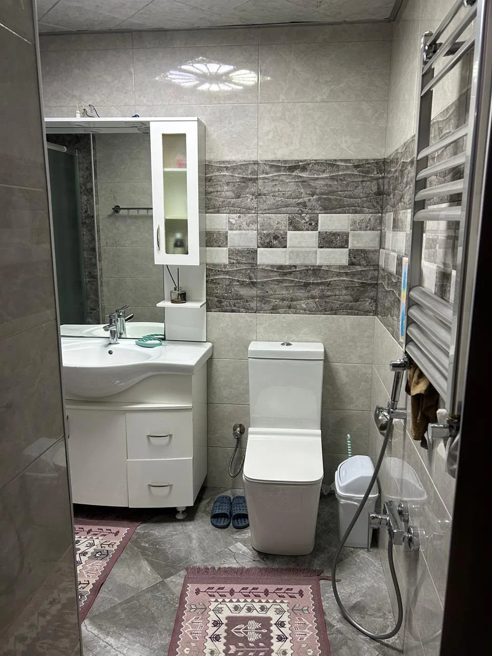 Kirayə 3 otaqlı Mənzil 130 m² Nəsimi r. 1-ci mikrorayon q. 20 Yanvar m. – şəkil 19
