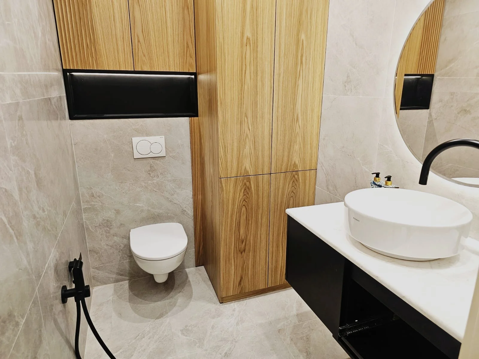 Kirayə 3 otaqlı Mənzil 180 m² Nəsimi r. – şəkil 8