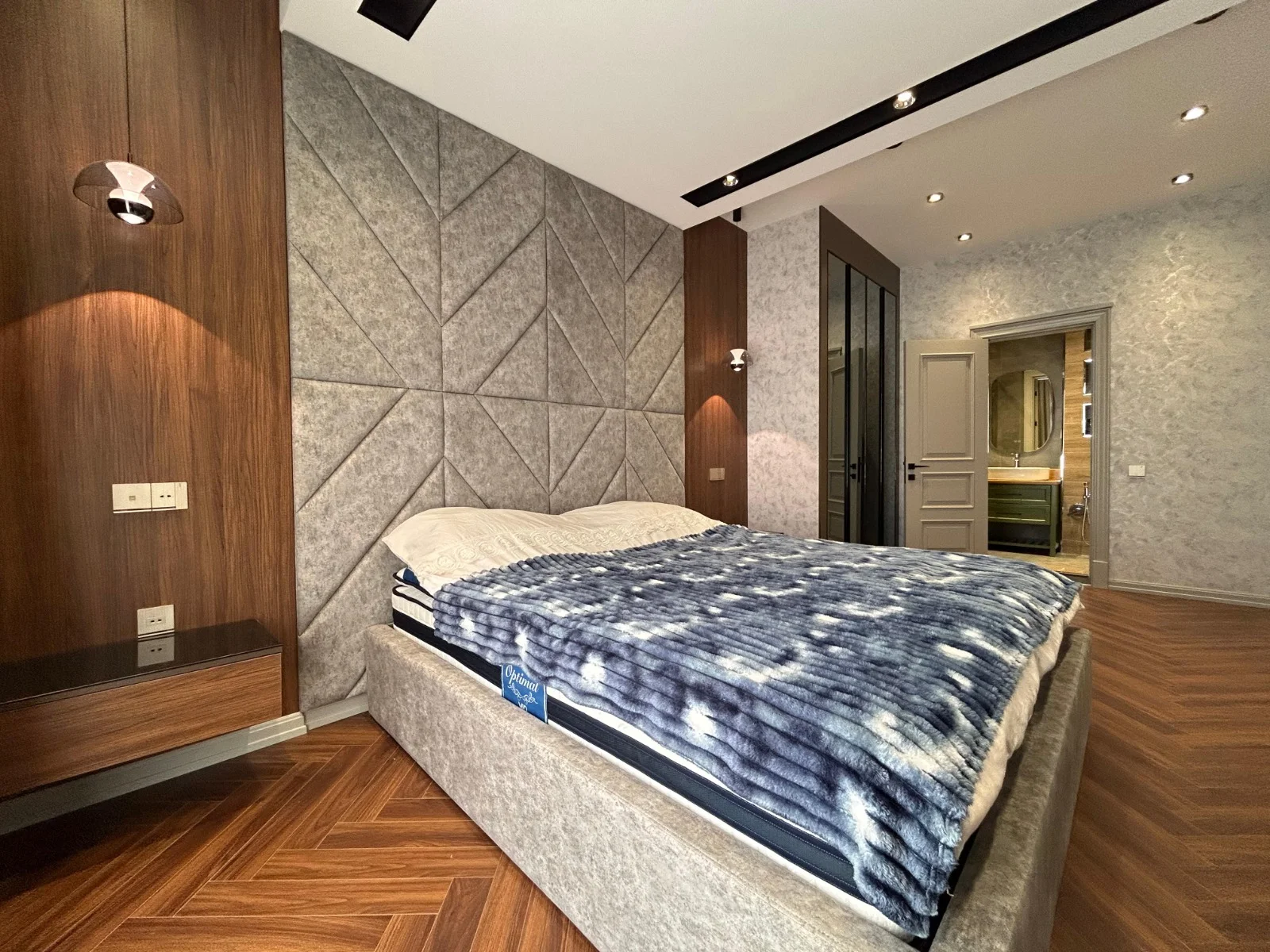 Kirayə 3 otaqlı Mənzil 158 m² Xətai r.