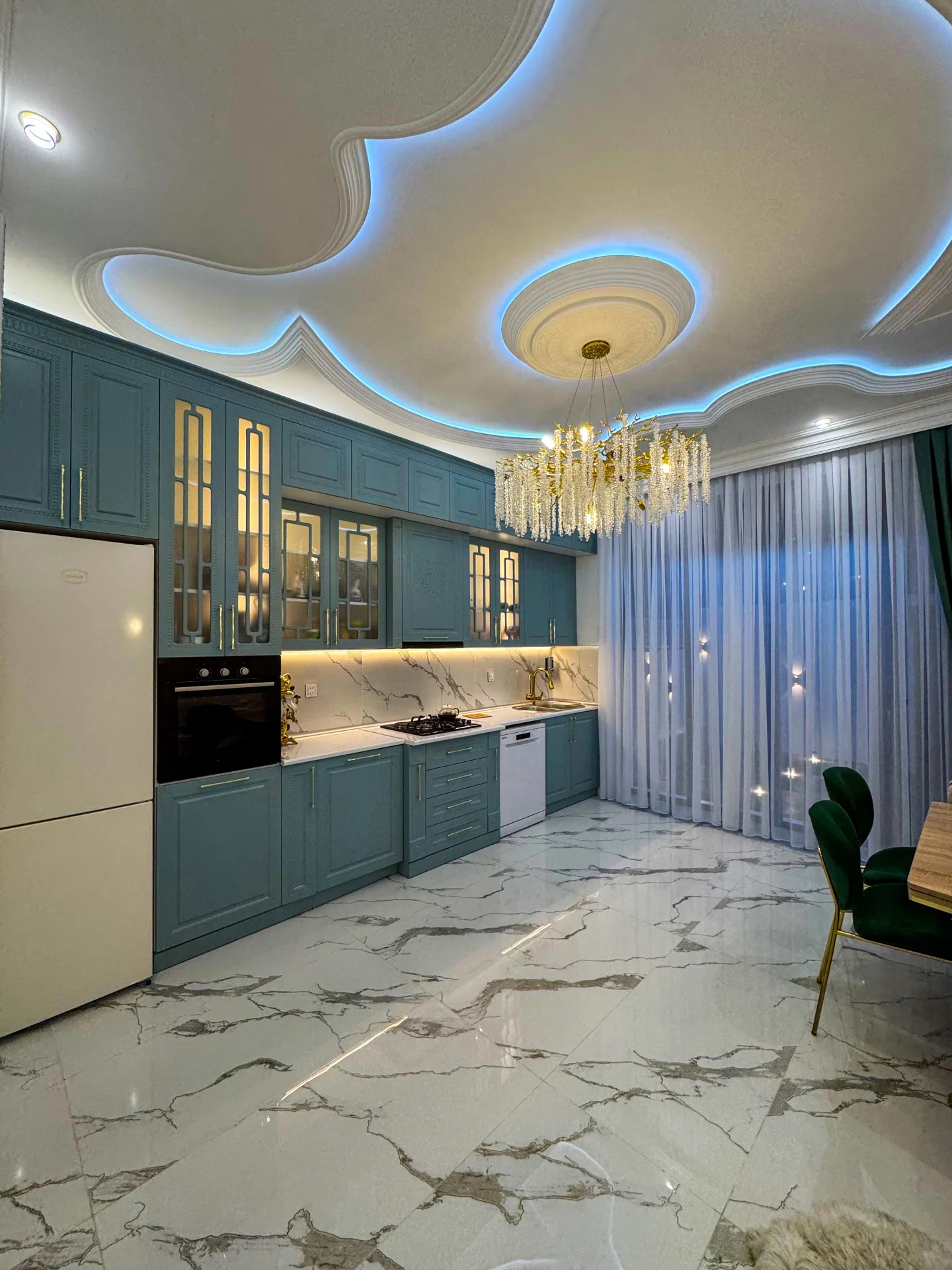 Kirayə 5 otaqlı Həyət evi / Bağ evi 240 m² Xəzər r.