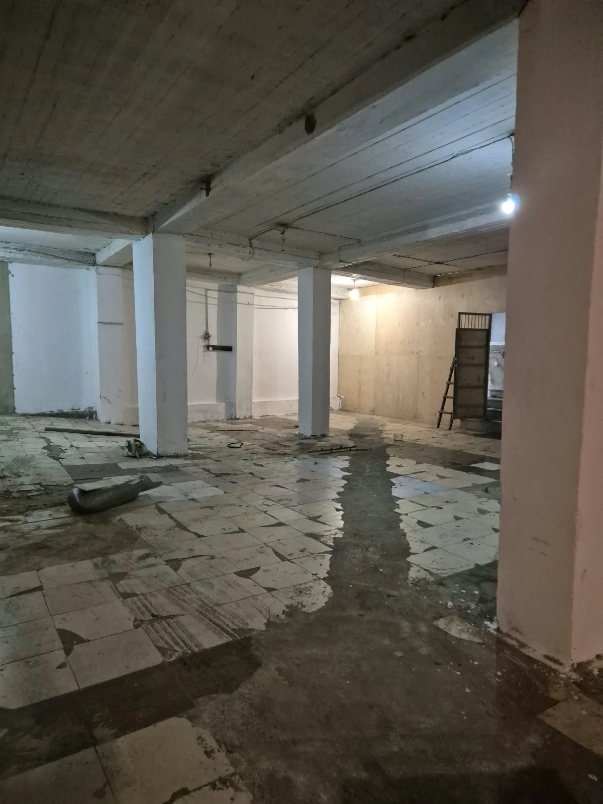 Kirayə Obyekt 400 m² Xətai r.