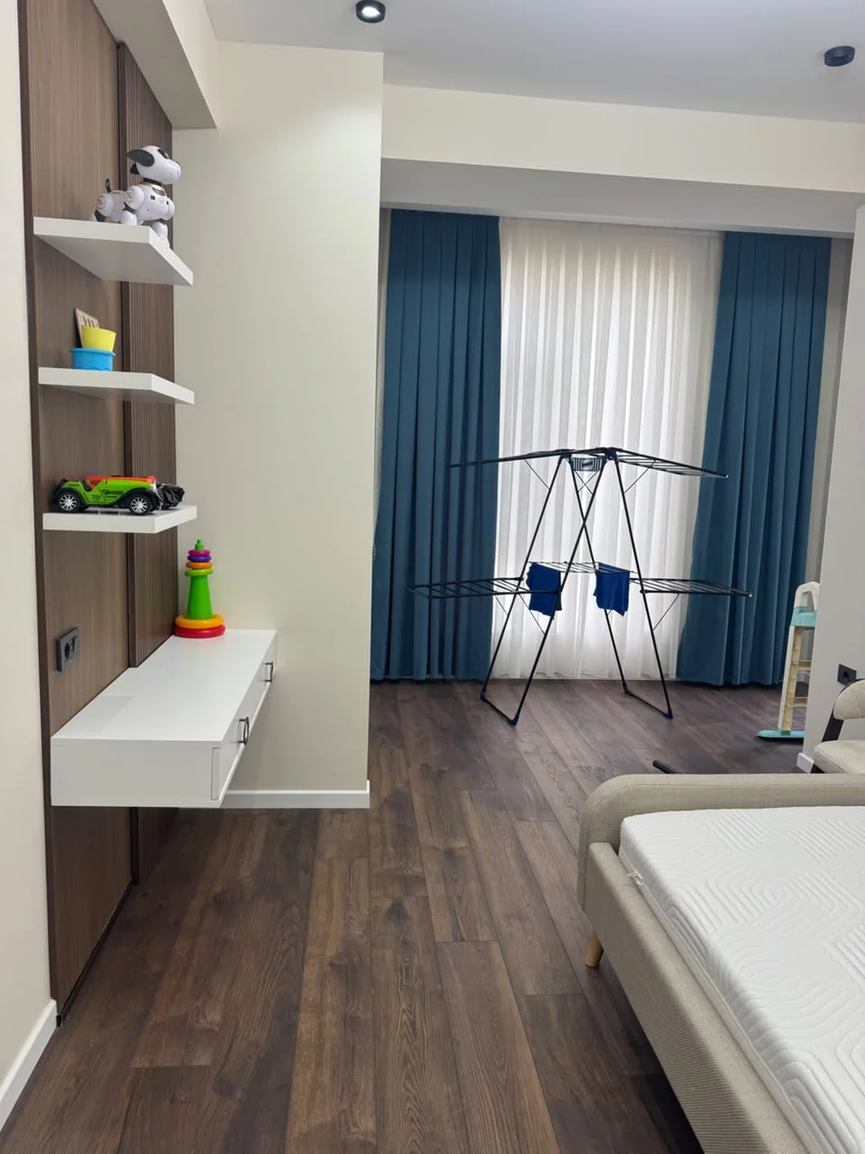 Kirayə 3 otaqlı Mənzil 110 m² Nərimanov r.