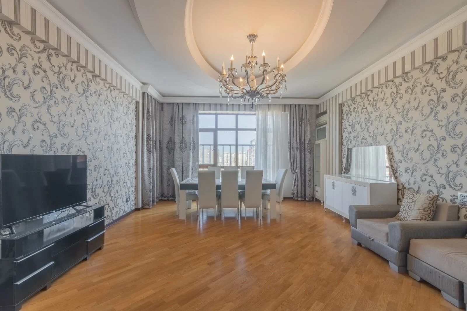 Kirayə 3 otaqlı Mənzil 135 m² Yasamal r.
