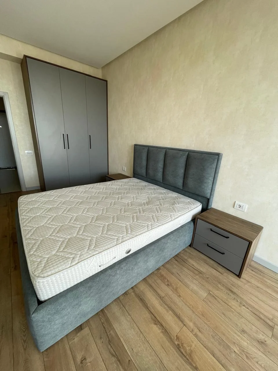 Kirayə 2 otaqlı Mənzil 85 m² Nərimanov r.
