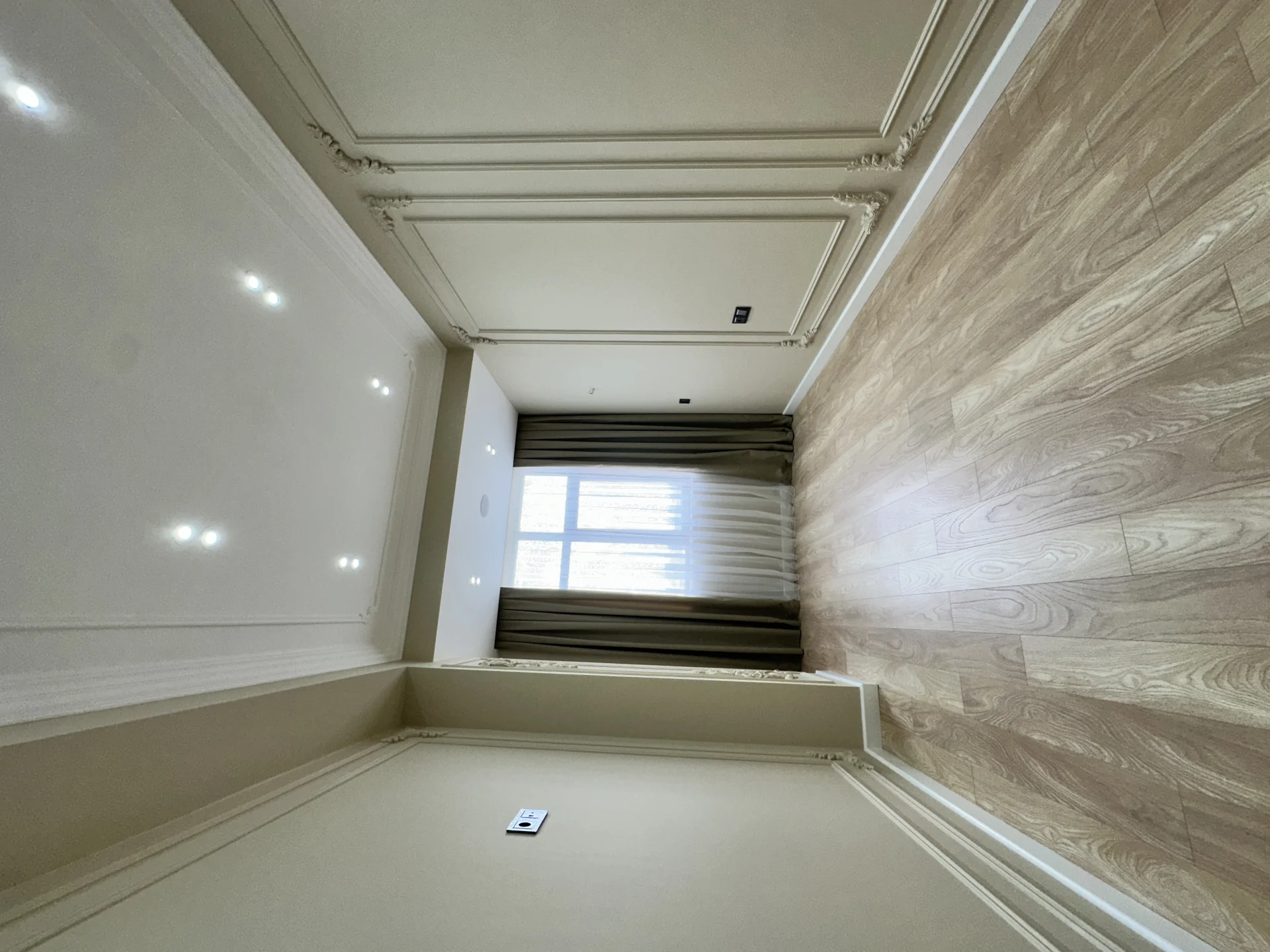 Satılır 2 otaqlı Mənzil 76 m² Nizami r.