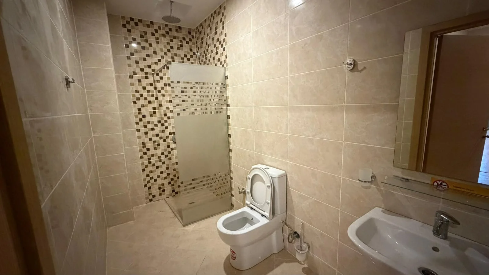 Kirayə 2 otaqlı Mənzil 125 m² Nizami r.