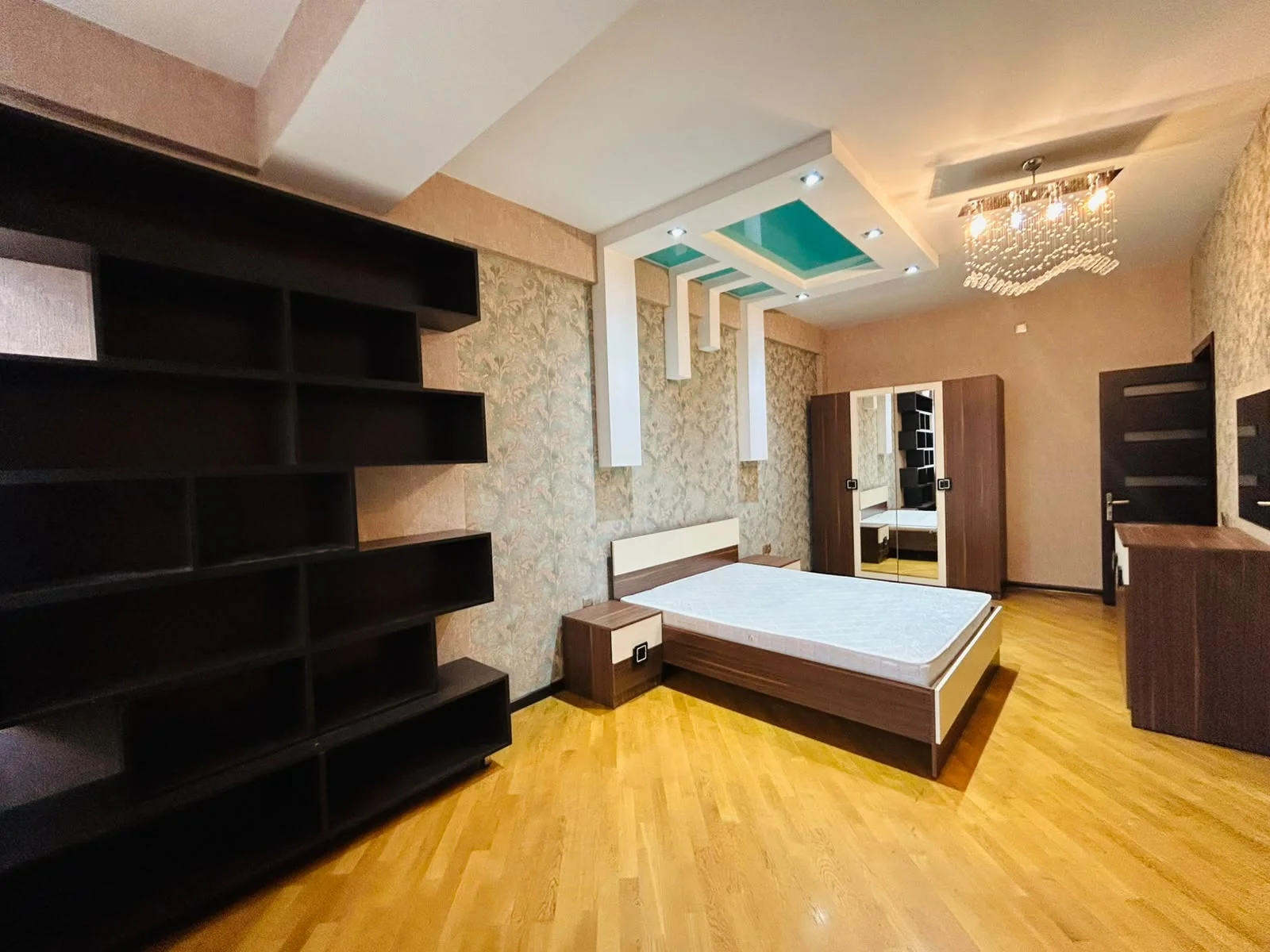 Kirayə 4 otaqlı Mənzil 166 m² Nərimanov r. Nərimanov m. – şəkil 18