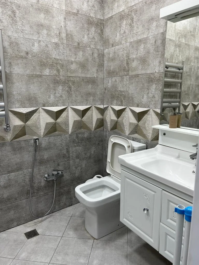 Kirayə 2 otaqlı Mənzil 65 m² Nəsimi r.