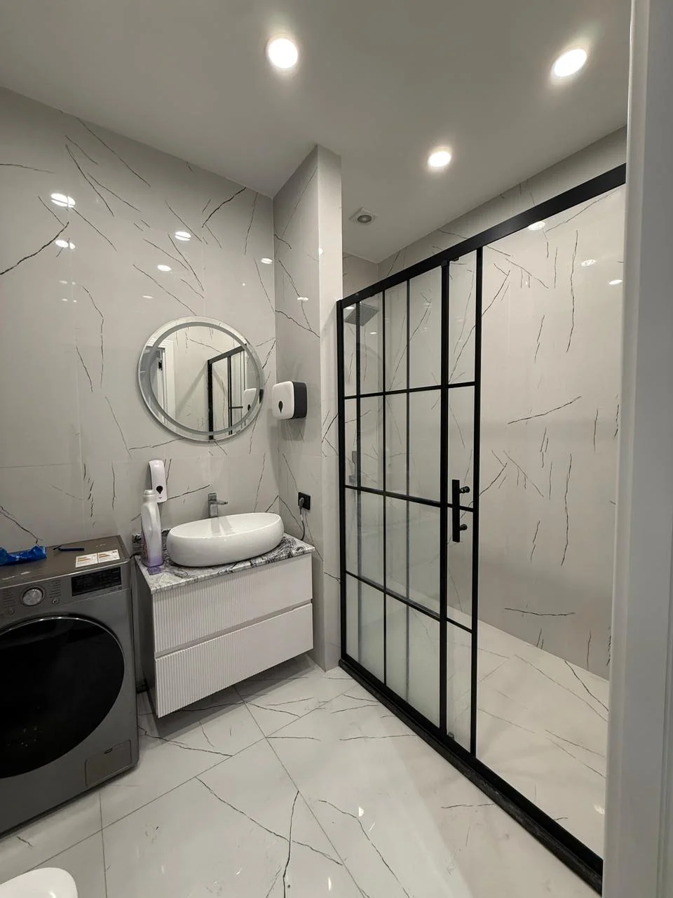 Kirayə 2 otaqlı Mənzil 85 m² Nəsimi r.