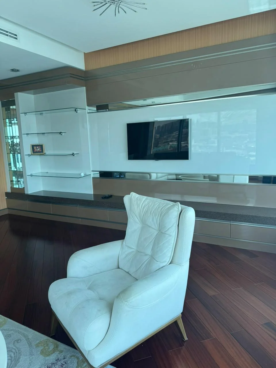 Kirayə 2 otaqlı Mənzil 120 m² Səbail r.