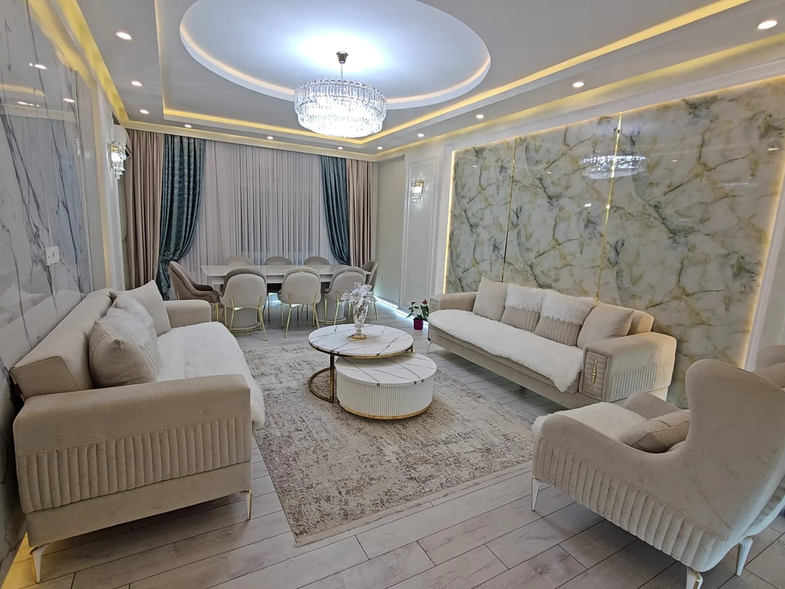 Kirayə 3 otaqlı Mənzil 127 m² Nərimanov r.
