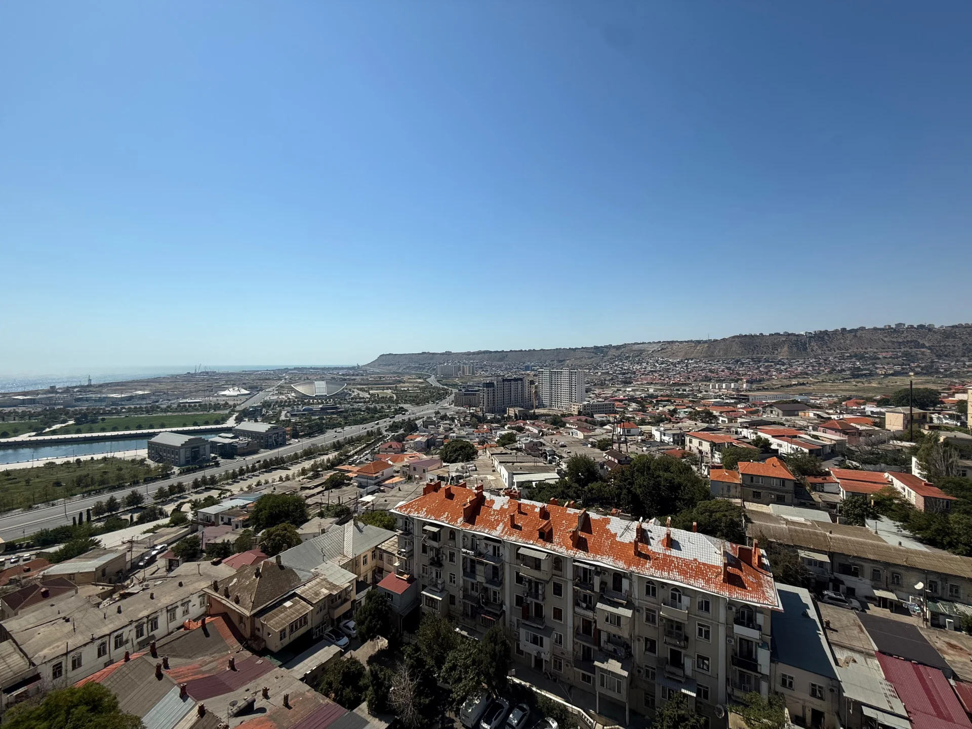 Satılır 4 otaqlı Mənzil 178.1 m² Səbail r.