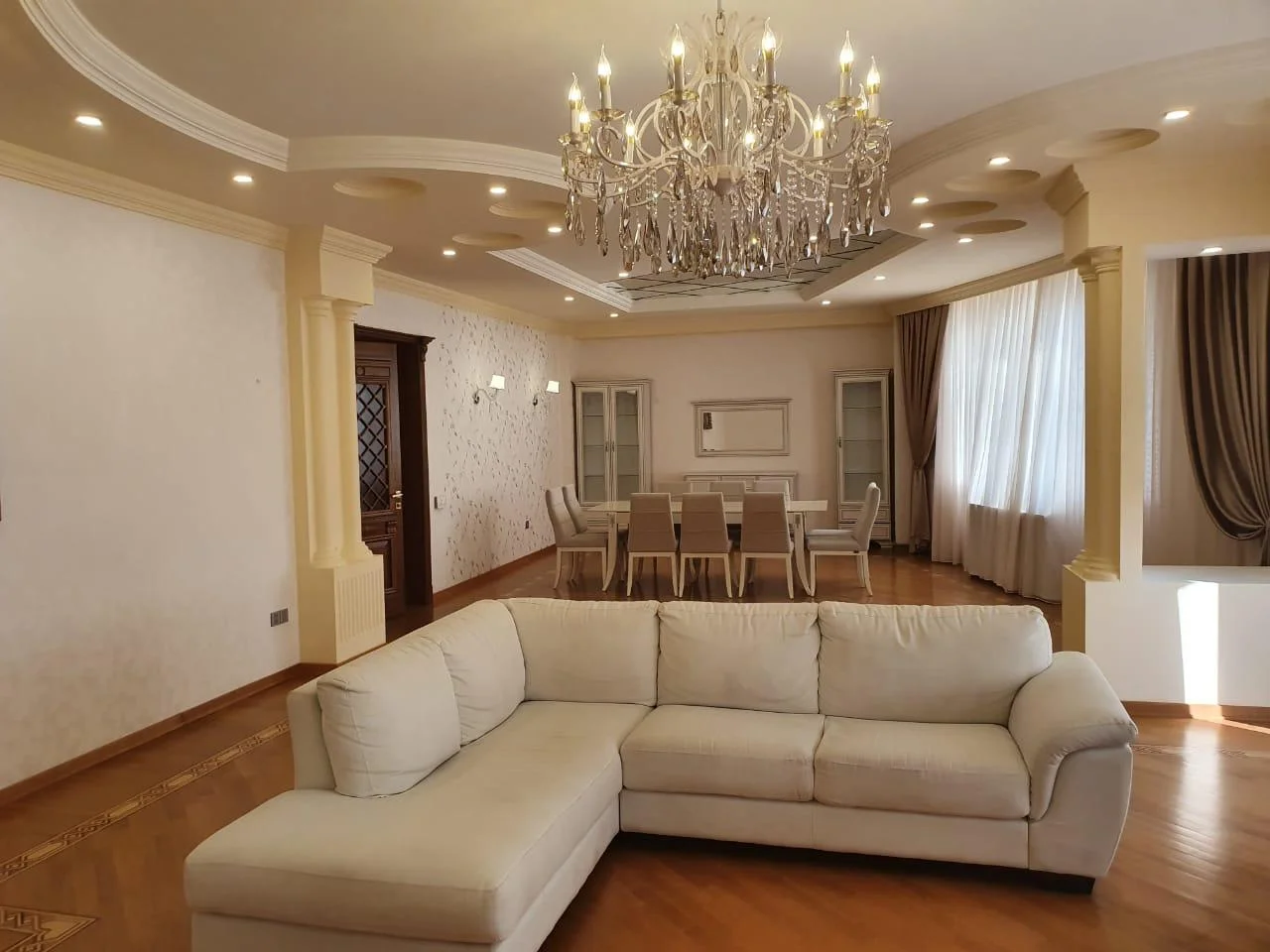Kirayə 3 otaqlı Mənzil 280 m² Yasamal r.