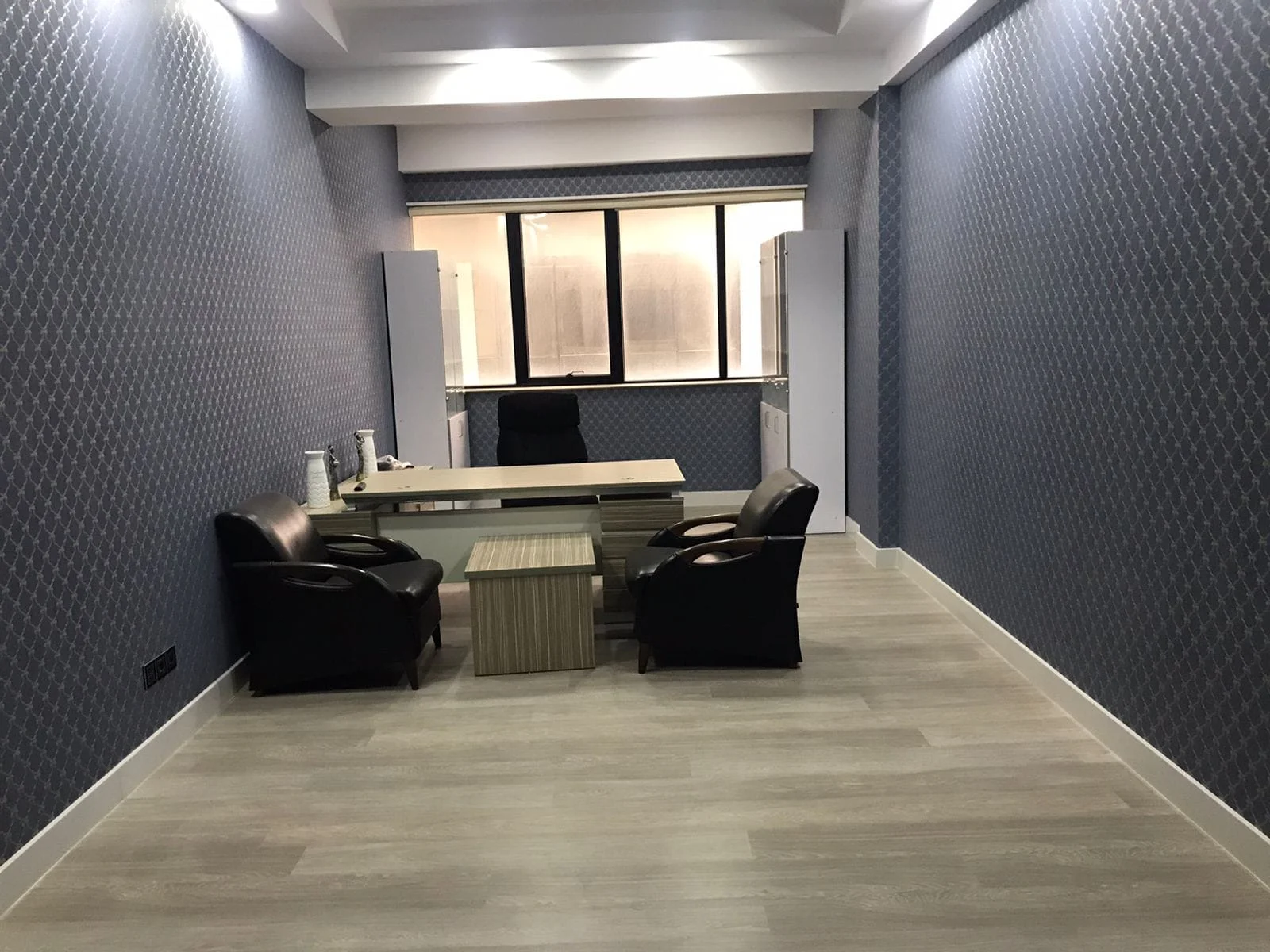 Kirayə 5 otaqlı Ofis 250 m² Nərimanov r.